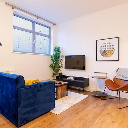 Modern 2- Bedroom Apartment In Central Redhill! Redhill  Exterior photo