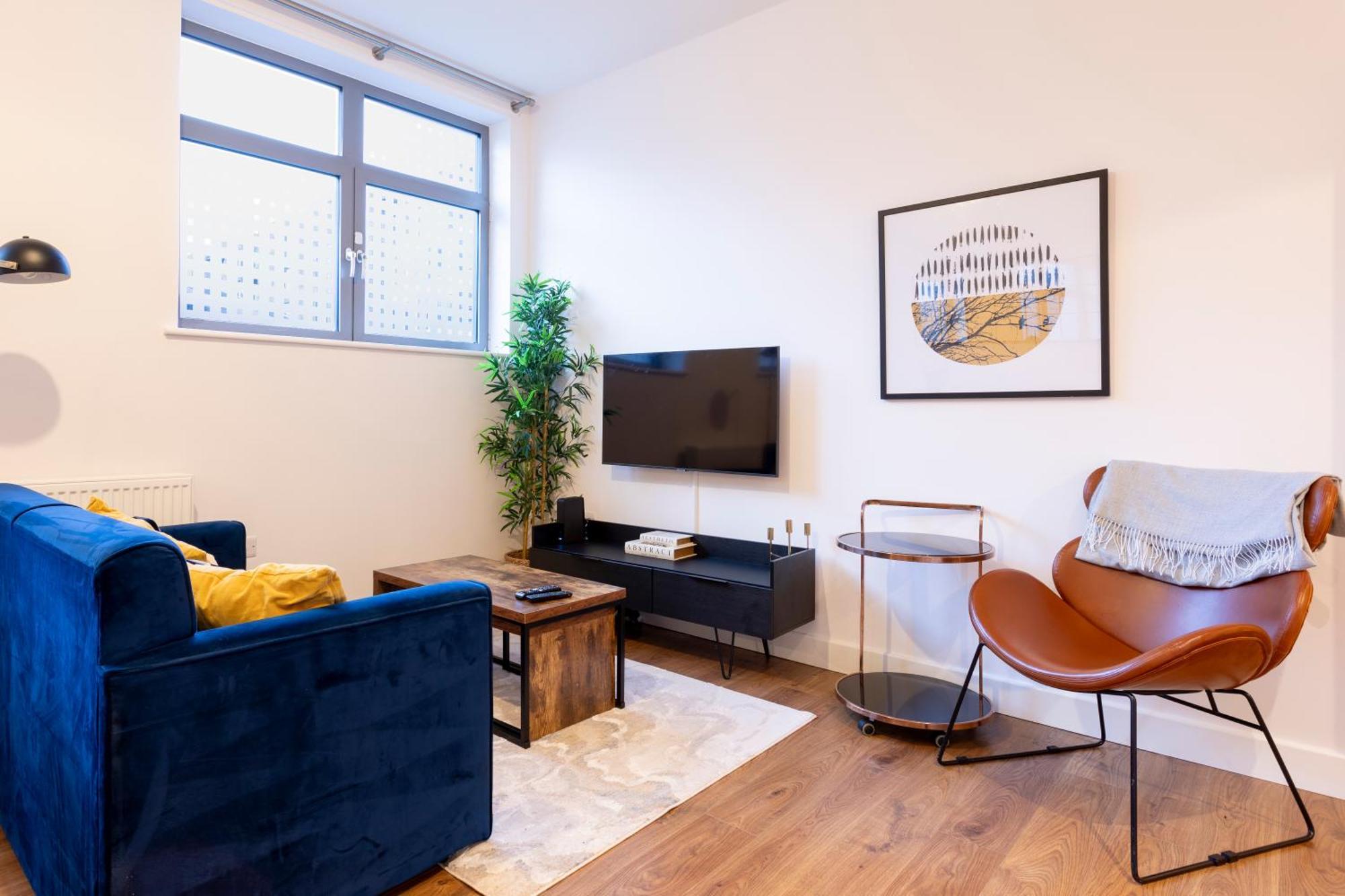 Modern 2- Bedroom In Redhill!