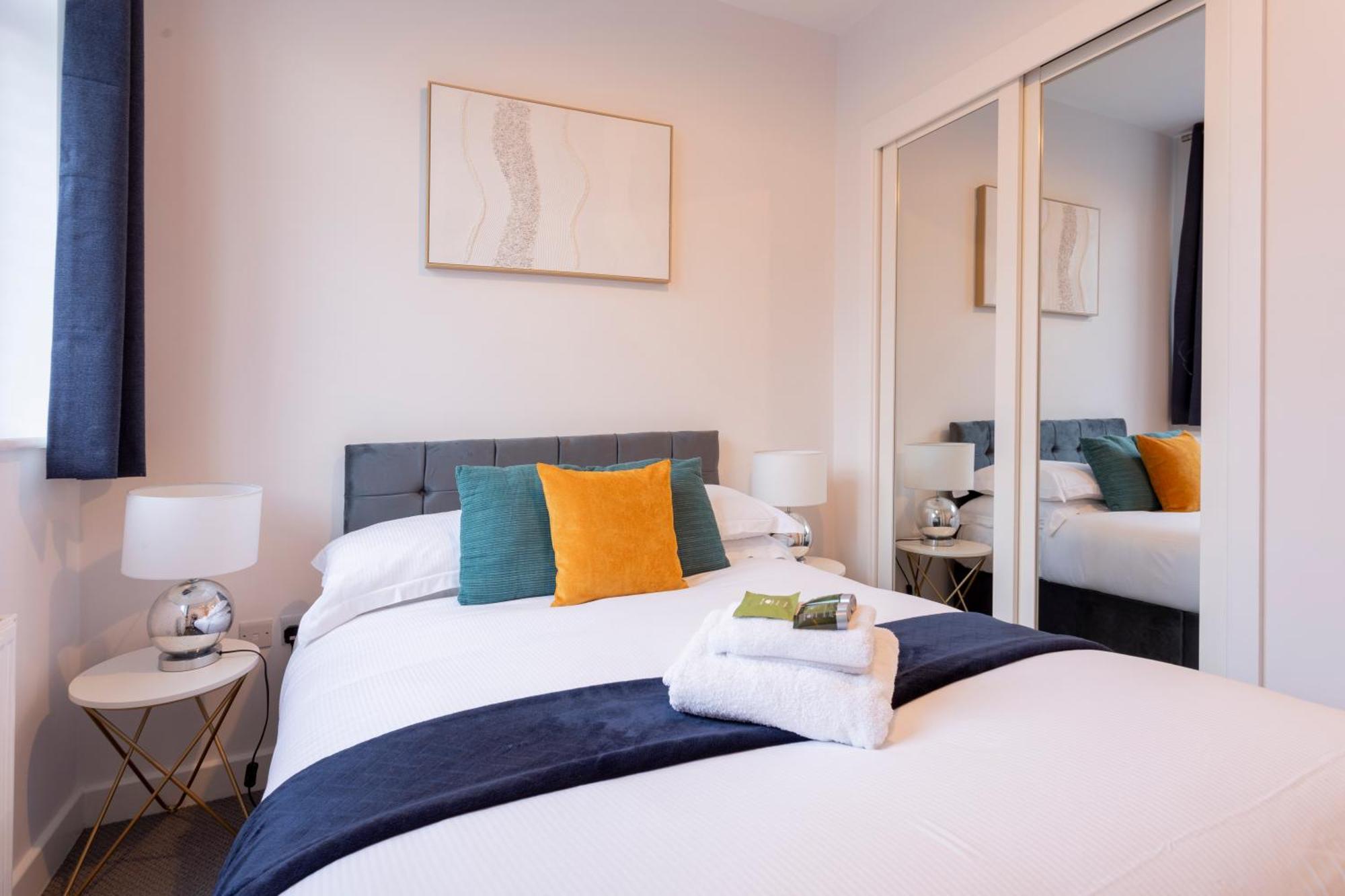 Apartment Modern 2- Bedroom In Redhill! Redhill (Surrey)